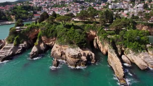 Drone Voando Acima Bela Cidade Ulcinj Montenegro Durante Temporada Verão — Vídeo de Stock