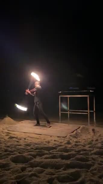 Espectáculo Fuego Playa Por Noche Koh Samui Tailandia Impresionante Espectáculo — Vídeos de Stock