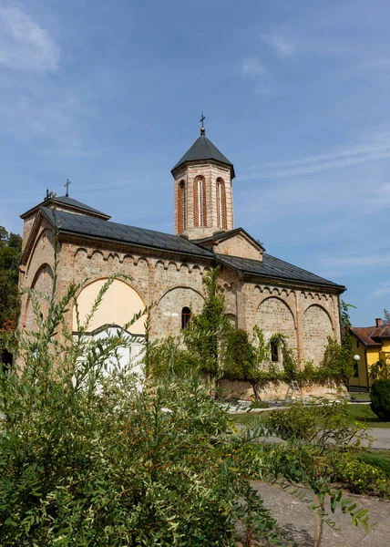 セルビア西部のタラ山の中世の修道院ラカ — ストック写真