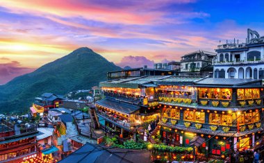 Taipei Taiwan Alacakaranlık 'taki Jiufen eski caddesi..