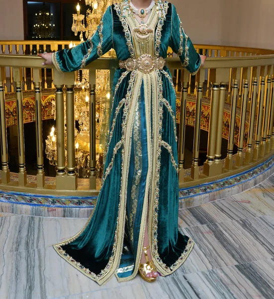 Marokańska Panna Młoda Zielonej Kaftanie — Zdjęcie stockowe