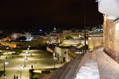 Bab Al Bahr Akdeniz manzaralı Tanca 'da güçlendirilmiş duvar