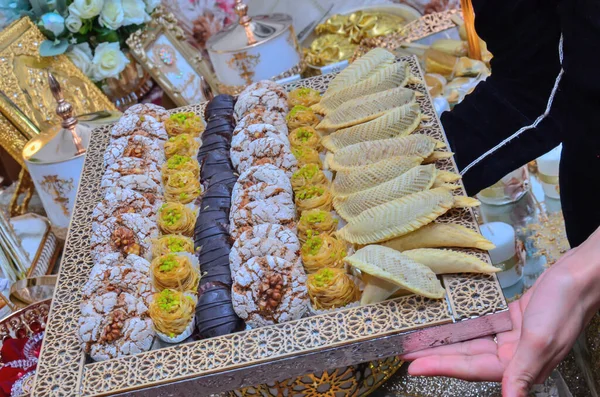 Plat Avec Des Biscuits Marocains Frais Traditionnels Près Servi Avec — Photo