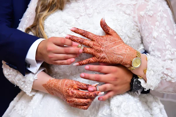 Hand Eines Marokkanischen Hochzeitspaares — Stockfoto