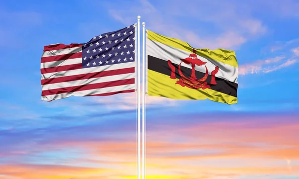 Verenigde Staten Brunei Twee Vlaggen Vlaggenmasten Blauwe Bewolkte Lucht Diplomatiek — Stockfoto