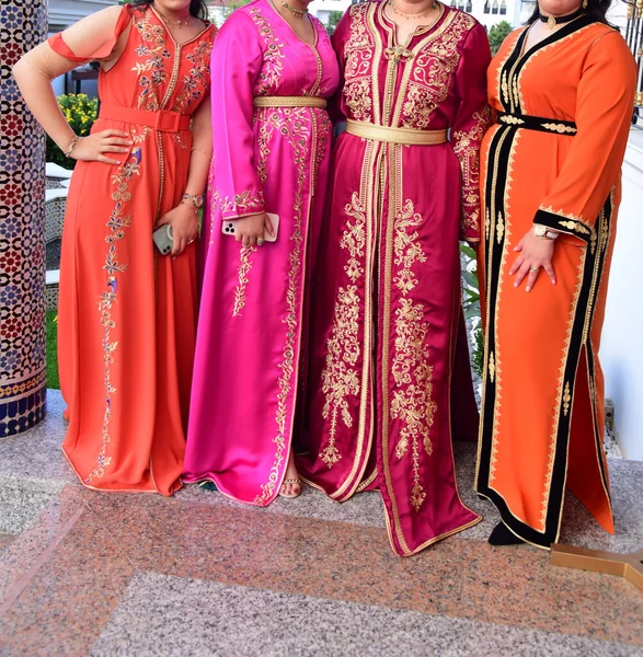 Vestido Noiva Marrocos Argélia Mulheres Marroquinas Vestindo Tradicionais Kaftans Marroquinos — Fotografia de Stock