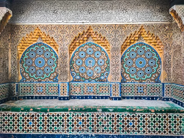 Dekoracyjna Marokańska Fontanna Wodna Tangie — Zdjęcie stockowe