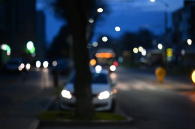 Bokeh odaklı şehir ışıklarıyla soyut arkaplan