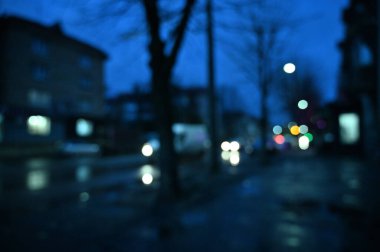 Şehir gece trafiği, trafik ışıkları, arka plan temizliği.