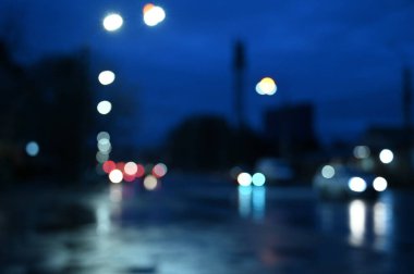 Şehir gece trafiği, trafik ışıkları, arka plan temizliği.