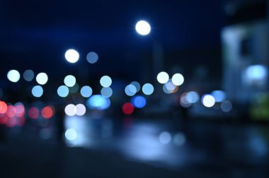 Şehir gece trafiği, trafik ışıkları, arka plan temizliği.