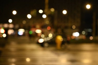 Şehir gece trafiği, trafik ışıkları, arka plan temizliği.