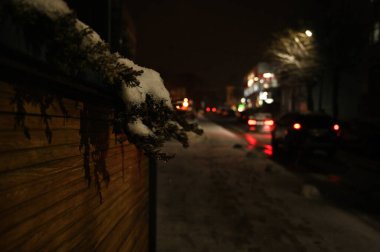 akşam şehir ışığı arka planı bulanık