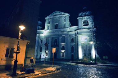 Eski şehrin tarihi mimari parçaları.