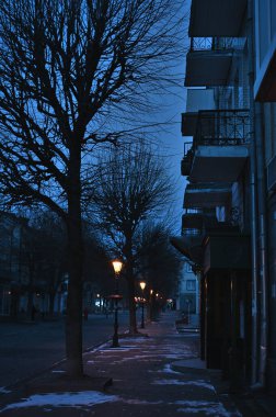 Akşamları eski şehirde kış caddesi 