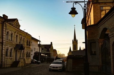 Eski şehrin tarihi mimari parçaları.