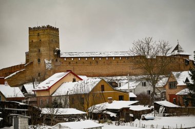 Eski şehrin tarihi mimari parçaları.