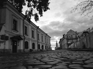 Eski şehrin tarihi mimari parçaları.