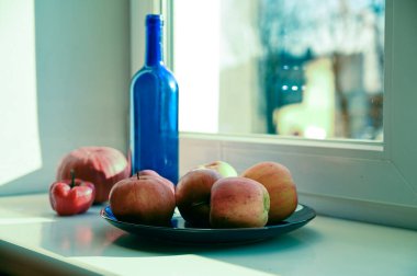 Bir bardak suyun durgun yaşamı