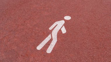 Koşu pisti. Yürüyüş yolu, parkta patika.