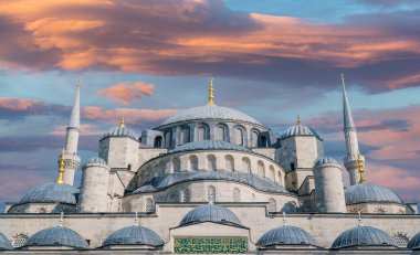 İstanbul 'daki Süleyman Camii. Türkiye 'nin ünlü simgeleri. İslam geçmişi. Kurban Bayramı ya da Ramazan konsepti