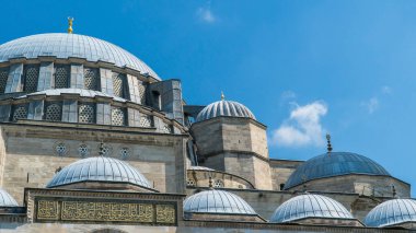 İstanbul 'daki Sultanahmet Camii. İslami fotoğraf. Kurban Bayramı ya da kurban ziyafeti konsepti. Kurban Bayrami. Tercümesi: 