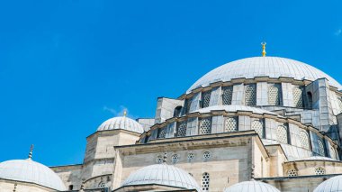 İstanbul 'daki Sultanahmet Camii. İslami fotoğraf. Kurban Bayramı ya da kurban ziyafeti konsepti. Kurban Bayrami. Tercümesi: 