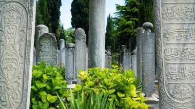 Muhteşem Sultan Süleyman 'ın İstanbul' daki mozolesi. Kanuni Sultan Süleyman Turbesi, Süleyman Camii kompleksi içinde yer almaktadır. Seçici odak dahil