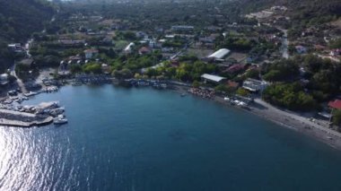 Deniz manzaralı. Deniz dokusu. Sakin turkuaz deniz. Yaz kavramı. Datca, Türkiye.
