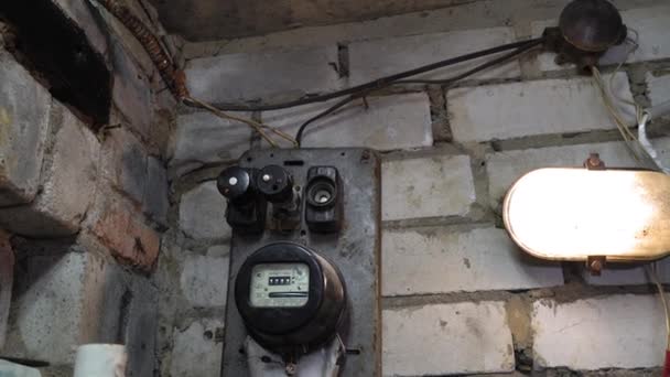 Old Retro Lamp Dark Garage Basement Background Brick Wall Electric — Stockvideo