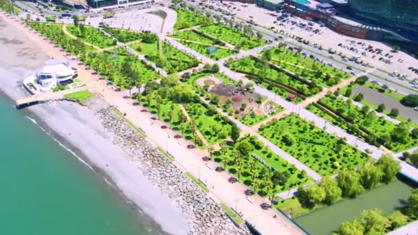 Drone Kilátás Gyönyörű Park Sugárúton Napsütéses Napon Batumi Adjara Georgia — Stock videók