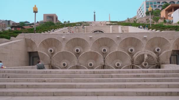 Záběry Cestovní Ruch Arménii Obrázek Jerevanského Kaskádového Domu Domu Charlese — Stock video