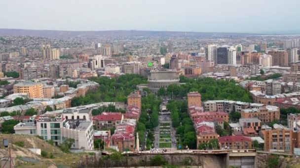 Вид Высоты Каскада Еревана Армении Панорамный Вид Город Сверху Видом — стоковое видео