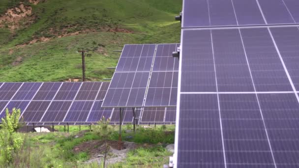 Paneles Solares Fotovoltaicos Azules Producción Electricidad Verde Limpia Concepto Producción — Vídeo de stock