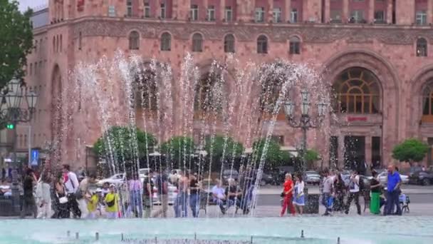 Yerevan Armenia May 2023 Republic Square Єревані Спекотний Сонячний День — стокове відео