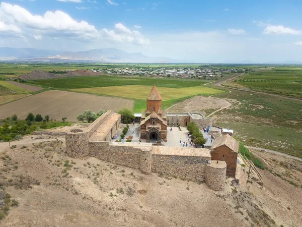 화창한 아르메니아에서 Khor Virap 수도원의 스톡 사진