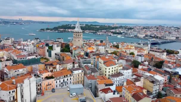 Drone Uitzicht Galata Tower Istanbul Turkije Luchtfoto Van Oriëntatiepunt Tijdens — Stockvideo