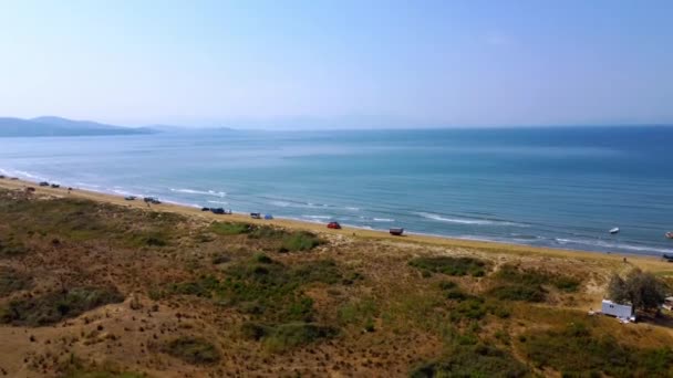 Rvs Visão Drone Parque Estacionamento Acampamento Perto Praia Costa Caravana — Vídeo de Stock