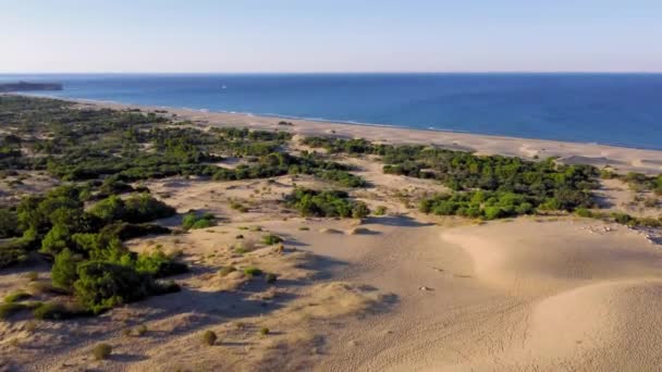 美丽的Patara沙滩 土耳其安塔利亚 Kalkan 从无人飞行器俯瞰沙滩 地中海海岸和最长沙滩的鸟瞰 — 图库视频影像