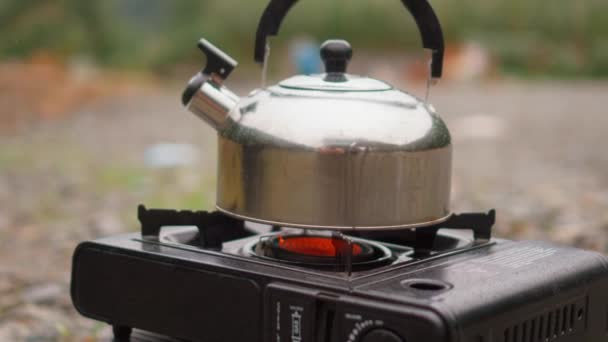 Metal Kettle Stands Boils Steam Gas Burner Fire Which Stands — Stock Video