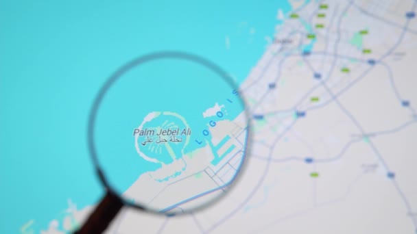 Batumi Georgia 2024年1月11日 阿拉伯联合酋长国通过谷歌地球屏幕上的放大镜 计算机屏幕上的数字地图上的放大镜 — 图库视频影像