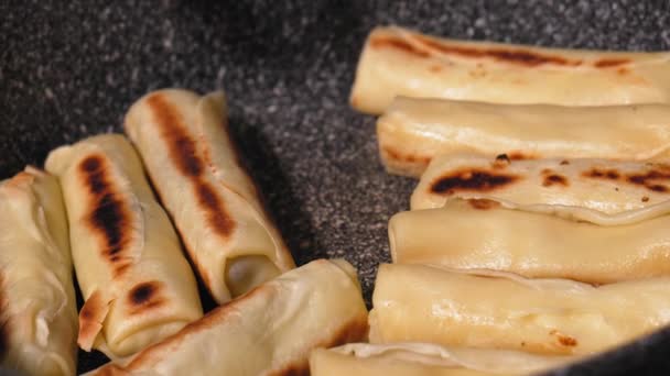 Pancakes Stuffed Minced Meat Rice Fried Pan Flour Pancake Filling — Stock Video