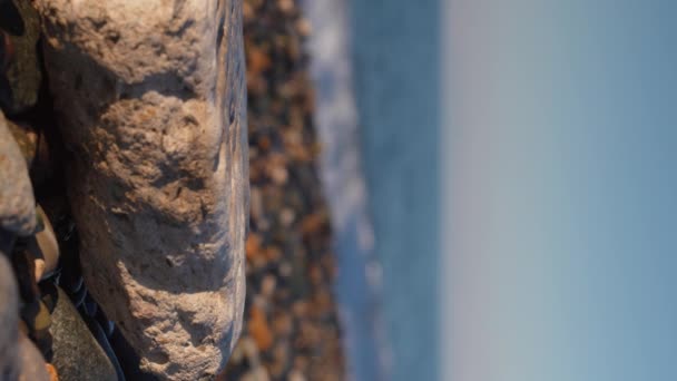 Product Demonstration Stone Podium Stone Sea Tropical Pebble Beach Place — Stock Video