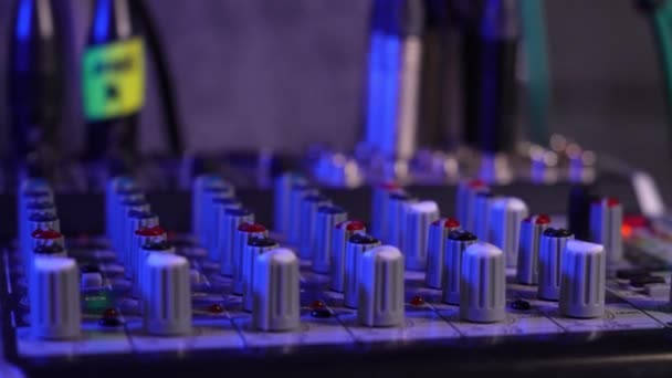 Contrôle Mélangeur Ingénieur Musical Contrôles Coulisses Sur Mixeur Audio Mixeur — Video