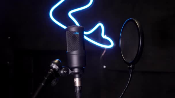 Microphone Haute Qualité Pour Podcasts Streaming Voix Dans Recording Studio — Video