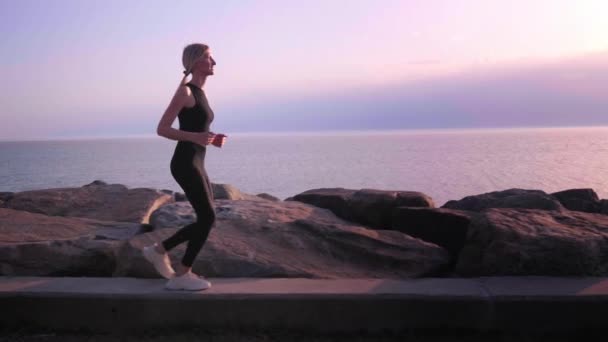 Young Pretty Fit Woman Sportswear Running Beach Outdoor Workout Sea — Stock video