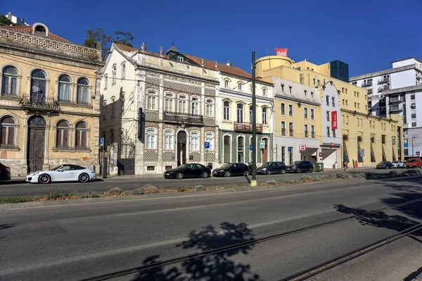 Coimbra Portugalia Sierpnia 2022 Widok Ulicę Licznymi Turystami Pokazujący Starą — Zdjęcie stockowe
