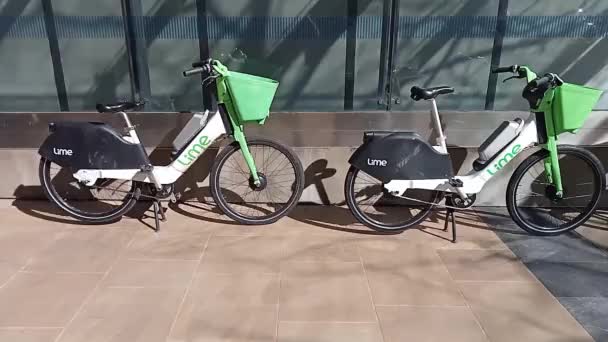 Lime Bisiklet Paylaşım Londra Daki Videosu — Stok video