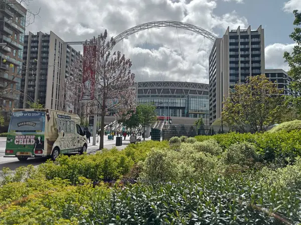 Londra 04: 20 2024: Wembley Stadyumu Spor ve Konser Salonu. Yüksek kalite fotoğraf