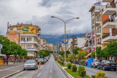 Sparti Yunanistan 'ın modern kentsel manzarası. Sparti, Laconia, Yunanistan ve Avrupa 'daki ünlü antik Sparta kentini anmak amacıyla kuruldu.